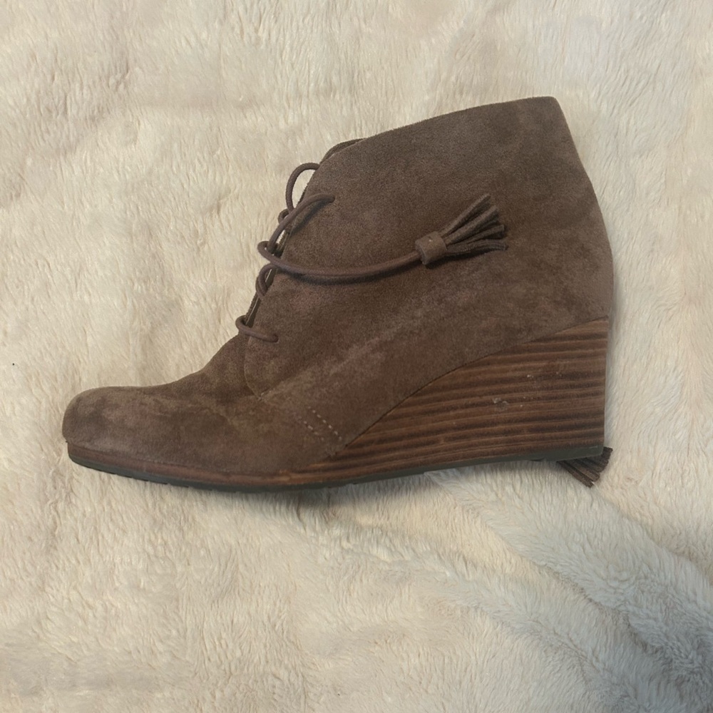 Dr. Scholl's Brown Suede Tassel Lace-Up Wedge Booties